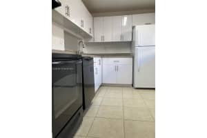 8420 Sw 133rd Ave Rd 422, Miami