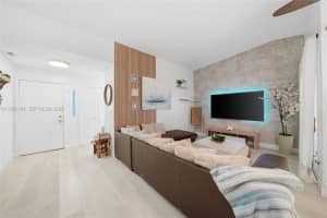 677 Se 22nd Dr Homestead, FL 33033 - MLS#A11985784