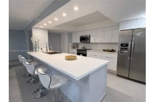 950 Egret Cir 5409 Delray Beach, FL 33444 - MLS#A11985788