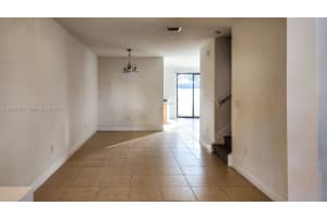 470 Ne 194th Ter 470 Miami, FL 33179 - MLS#A11985795