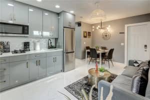 2302 Taylor St 4 Hollywood, FL 33020 - MLS#A11985833