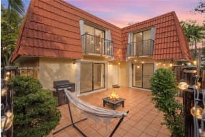 752 Nw 98th Way Plantation, FL 33324 - MLS#A11985845