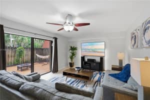 752 Nw 98th Way Plantation, FL 33324 - MLS#A11985845