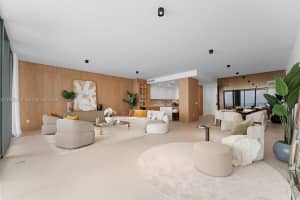 700 Ne 24th St Ph5802, Miami