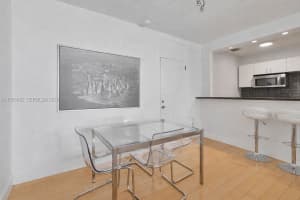 1001 7th St APT 202, Miami Beach, FL 33139, - MLS#A11985882