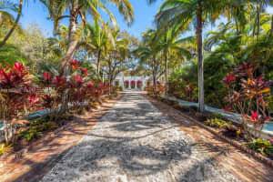 9401 Journeys End Rd Coral Gables, FL 33156 - MLS#A11985935