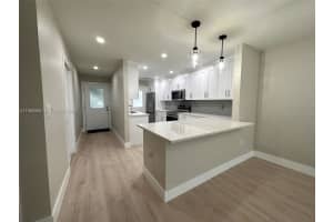 708 Victoria Dr 101 Cape Coral, FL 33904 - MLS#A11985960