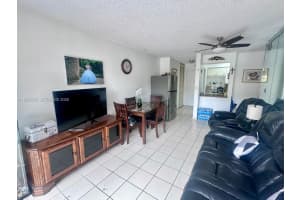 2385 Nw 11th St B16 Miami, FL 33125 - MLS#A11985965