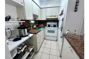 2385 Nw 11th St B16 Miami, FL 33125 - MLS#A11985965