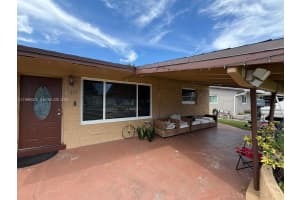 1833 Sw 43rd Ave Fort Lauderdale, FL 33317 - MLS#A11986001