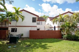 333 Ives Dairy Rd A33306 Miami, FL 33179 - MLS#A11986003