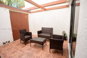 333 Ives Dairy Rd A33306 Miami, FL 33179 - MLS#A11986003