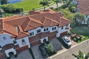 11607 Sw 13th Dr, Pembroke Pines