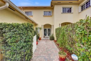 13220 Sw 143rd Ter Miami, FL 33186 - MLS#A11986018