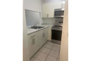 4550 Nw 9th St 114e Miami, FL 33126 - MLS#A11986043