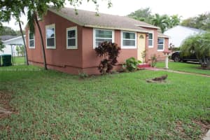 530 Ne 110th Ter Miami, FL 33161 - MLS#A11986058