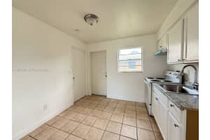 1703 Palm Drive A Fort Myers, FL 33907 - MLS#A11986104