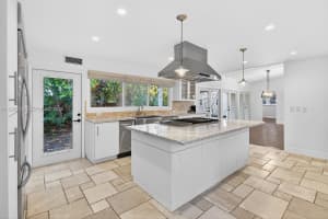 6395 42nd Ter , South Miami, FL 33155 - MLS#A11986129