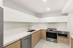 5825 Collins Ave APT 10E, Miami Beach, FL 33140, - MLS#A11986152