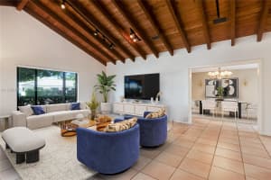 2011 Ne 211th Ter Miami, FL 33179 - MLS#A11986173