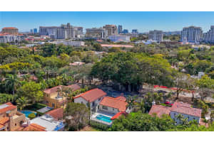 519 Alhambra Cir 0 Coral Gables, FL 33134 - MLS#A11986180