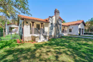 519 Alhambra Cir 0 Coral Gables, FL 33134 - MLS#A11986180