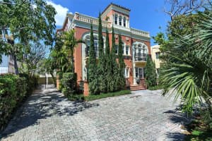 2870 Pine Tree Dr 3 Miami Beach, FL 33140 - MLS#A11986202