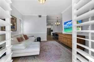 2870 Pine Tree Dr 3 Miami Beach, FL 33140 - MLS#A11986202