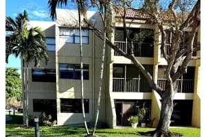 220 Lakeview Dr 102 Weston, FL 33326 - MLS#A11986209