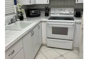 6620 W 2nd Ct 407, Hialeah