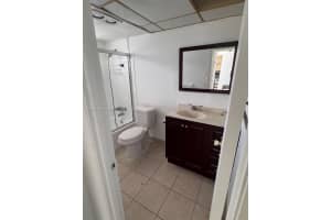 219 Ne 14th Ave 406 Hallandale Beach, FL 33009 - MLS#A11986245