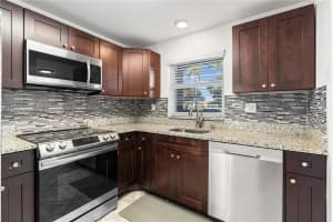 9540 Sunrise Lakes Blvd 103 Sunrise, FL 33322 - MLS#A11986248