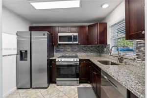 9540 Sunrise Lakes Blvd 103 Sunrise, FL 33322 - MLS#A11986248