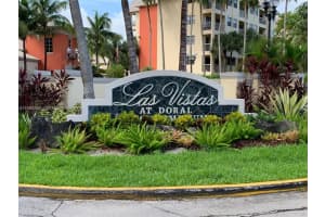 8215 Lake Dr 201, Doral