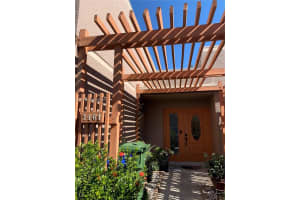 1461 Nw 113th Ave, Pembroke Pines