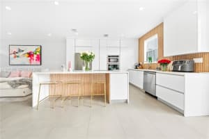 7827 Nw 116th Ave, Doral