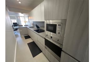 100 Lincoln Road, Miami Beach, FL 33139 - MLS#A11986334