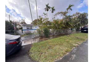 9950 Sw 35th Ter Miami, FL 33165 - MLS#A11986341