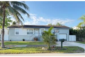 9770 Sw 210th St, Cutler Bay