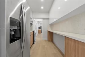 1060 Nw 35th Ct 1060 Miami, FL 33125 - MLS#A11986350