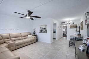 400 W Village Green Cir W 216 Palm Springs, FL 33461 - MLS#A11986357