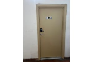 8095 8th St , Miami, FL 33126 - MLS#A11986377