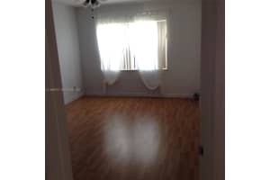 MLS# A11986379, Doral, Florida 33166