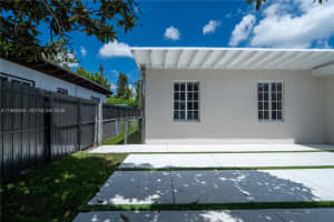 323 NW 104th Terrace, Miami, FL 33150, - MLS#A11986433