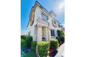 8346 Nw 10th St 1f Miami, FL 33126 - MLS#A11986450