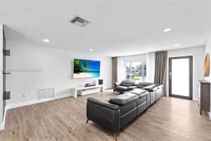 22555 Sw 56th Ave Boca Raton, FL 33433 - MLS#A11986472