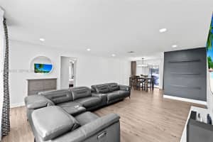 22555 Sw 56th Ave Boca Raton, FL 33433 - MLS#A11986472