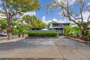 16341 Wood Walk, Miami Lakes