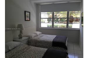 100 Lincoln Rd 336, Miami Beach