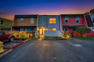 7402 Nw 75th St, Tamarac